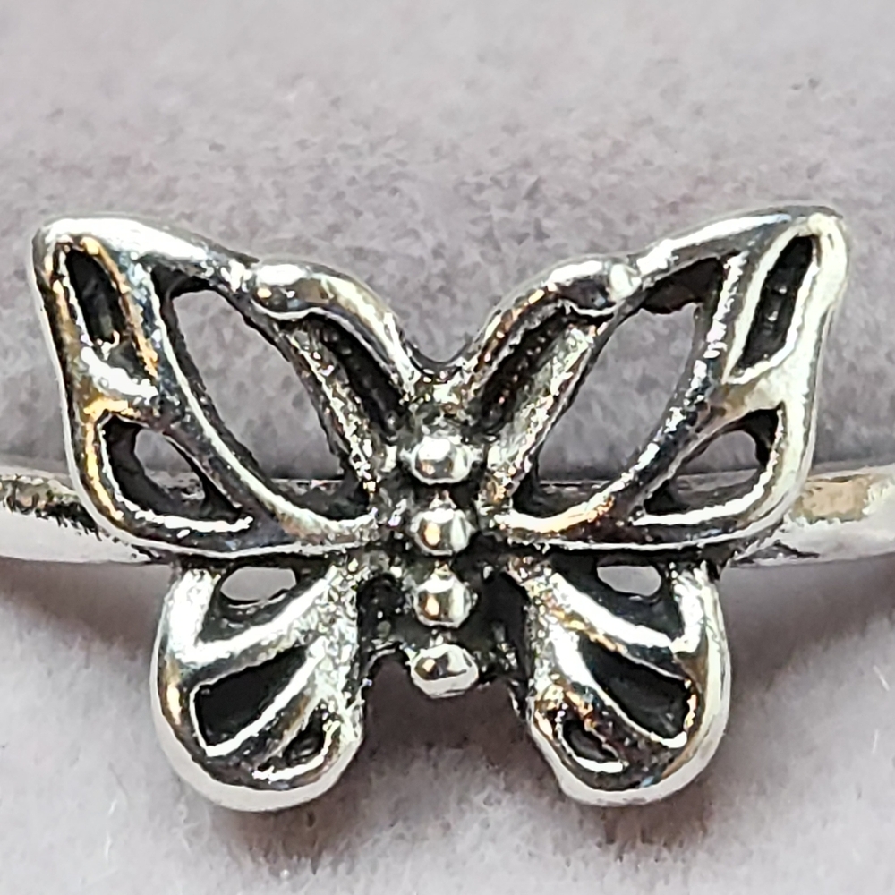Exquisite Silver Butterfly Ring Size 6.5 - Picture 3 of 3